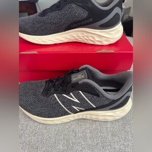 NWT- New Balance Black and Cream Athletic Sneakers 10.5